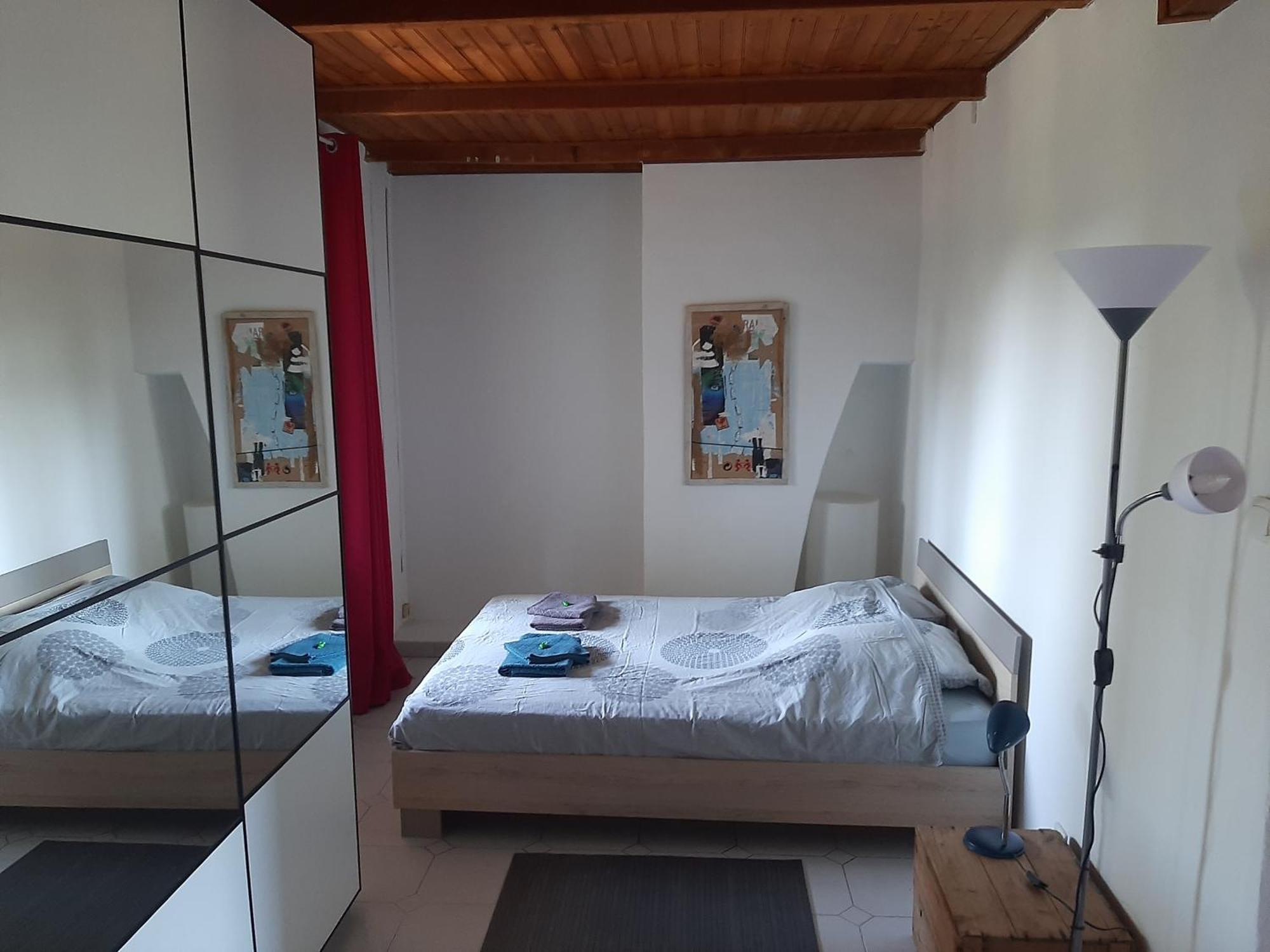 Appartement Avec Grand Jardin Et Parking, 于泽斯 外观 照片